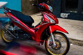 Modifikasi new supra x 125 fi. Bodi Seksi Dan Kaki Istimewa Honda Supra X 125 Helm In Jadi Menawan Gridoto Com