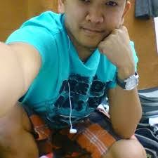 Jonathan Dy's Instagram, Twitter & Facebook