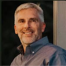 The show room is taking shape!