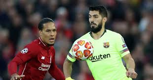 De uruguayaan zegt op bijzondere wijze zijn de stap naar groningen heeft mij uiteindelijk zowel op als naast het veld geholpen, aldus suárez. Suarez Van Dijk And Hateboer Make A Gesture And Are Plagued By Fc Groningen World Today News