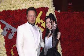 Just when you thought you'd learned how to spell grimes and elon musk's unusual baby name, they've gone and changed it. T0s37z0sk U3bm
