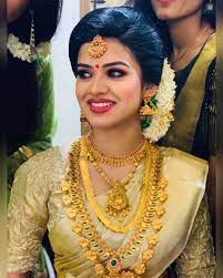 Pin By Haritha Akhi On Bridal Beauty South Indian Wedding Hairstyles Kerala Hindu Bride Kerala Bride