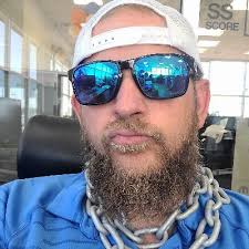 Jeremy Yandell's Instagram, Twitter & Facebook