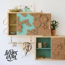 Vendrá desmontada, pero solo tendrás que fijarla a la pared y enroscar las diferentes tuberías. Diy Como Hacer Estanterias Con Cajas De Vino Recicladas Api Cat