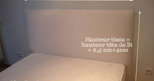 Pas A Pas Pour Fabriquer La Housse Adaptee A Tete De Lit Tissus Diy Tete De Lit Et Cache Sommier