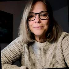 Je n'ai pas fréquemment l'habitude de publier sur les médias sociaux, mais  là la situation l'impose. C'est avec beaucoup de fierté et d'humilité que  je vous confirme que mes parents, qui ont