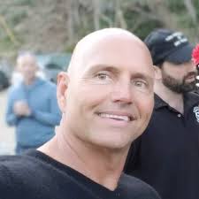 ✈️ Flying with class (sort of)