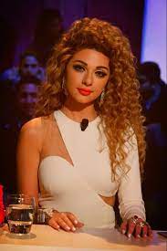 If My Hair Had A Bit More Volume It Would Look Like This Love Her Hair Curly Hair Styles Curly Hair Styles Naturally Pretty Hairstyles