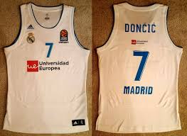 Fanatiker sind ihre quelle für neue luka doncic trikots und hemden, zusätzlich zu den luka doncic waren und kleidungsstücken, die ihnen im ultimativen sportgeschäft. Luka Doncic Camiseta Jersey Maillot Trikot Basketball Dallas Mavericks Sportscards Com