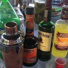 Green Tea Shots I M Bartending Smuzzcamp2017 Green Tea Shot Green Tea Detox Green Tea Drinks