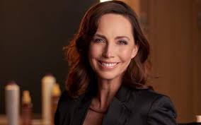 AWARD-WINNING PRODUCER AND ACTRESS LAUREL HARRIS LAUNCHES LAUREL LEAF  PRODUCTIONS