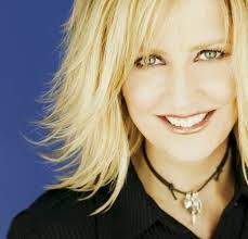 Bess Martin's Instagram, Twitter & Facebook