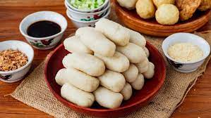 Pempek kapal selam besar pempek asli palembang pempek ikan tenggiri. Cek Kalori Pempek Dan Jajanan Lainnya Yang Harus Kamu Tahu
