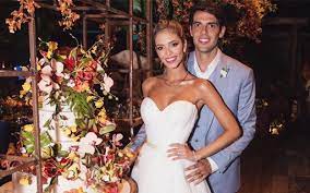 Kaká e carol dias anunciaram neste domingo (12) que esperam o primeiro filho juntos. Carol Dias Mostra Detalhes Do Casamento Com Kaka Quem Quem News