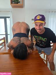 Roberto Vs TheWorld  Robertovstheworld Nude Leaked OnlyFansPatreon Photo  10 - Fapello