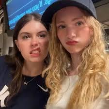 Hi, my name's Avery! I'm from Spring, Texas and UF is one of my top choices  right now. I plan to major in aerospace engineering and rush in the fall!!!  I love