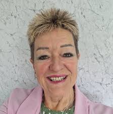 I'm new to crochet what's the best way to get started please?