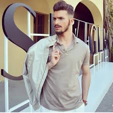 5 Hairstyles For Guys In Their 20 S Coole Mannerfrisuren Frisuren Manner Frisuren