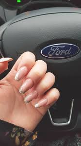 Manicure Na Zime 2018 Wielki Powrot Brokatowego Frenchu Mizzle Pl
