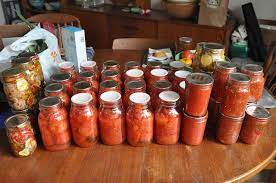 How many tomatoes are in a quart of tomatoes? What Approximately Sixty Pounds Of Tomatoes Looks Like Food In Jars