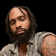 Bobby Shmurda has stirred up major controversy by accusing JAY-Z's Roc  Nation of being behind the rumors about Diddy and Meek Mill's alleged  relationship being more than just professional… Full story👀 🔗Link