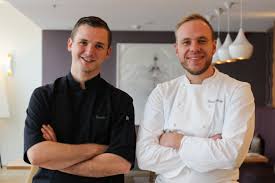 This hotel features 4736 square feet (426 square meters) of event facilities. Guillaume Lemelle Nouveau Chef Executif Du Renaissance Aix En Provence Gourmicom