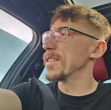 Recommendation for a good starter gaming pc that i can upgrade little by  little?