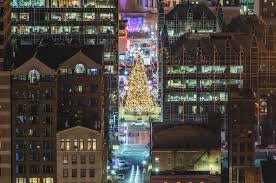 15 Beautiful Photos Of Pittsburgh S 2014 Light Up Night Pittsburgh Pittsburgh Magazine Monongahela