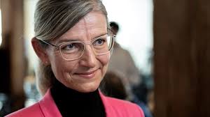Urbant og langt ude på landet. Venstre Politikere Skal Ikke Blande Sig I Fordelingen Af Frie Forskningsmidler Altinget Forskning
