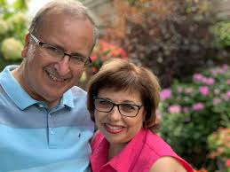 Which version of Flight Sim should I buy, 20 or 24?