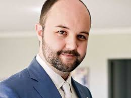 GPs resign from hospital over long, unsafe hours