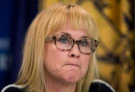 United bans girls from domestic flight for wearing leggings, sparking  celebrity-fueled social media uproar