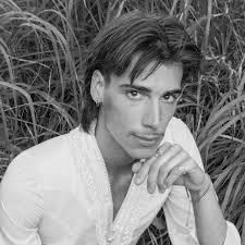 Karl Drake's Instagram, Twitter & Facebook