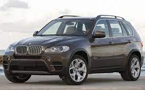 For the 2014 model, you get the feeling that bmw is stepping carefully. 2014 Bmw X5 Introduces Rear Wheel Drive Model New Styling The Car Guide