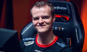 #tothestars @astraliscs @astralislol @astralisfifa to the stars: Xyp9x Resumes Practicing With Astralis Talkesport