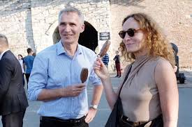 Norway joined the alliance that intervened in libya on alleged humanitarian grounds, and during the war dropped 567 bombs, the largest norwegian war effort since world war ii. Beograd Var Viktig For Thorvald Som Jens Stoltenberg Facebook