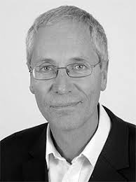 Urs Holderegger wechselt von der NZZ zum Bundesamt für Zivilluftfahrt  (Bazl)