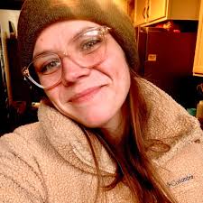 Hey everyone! So I've recently picked up my sister from out of state due to  her being in a bad situation and just kinda needing to come somewhere safe  and start fresh.