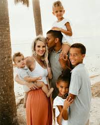 Black And White Mixed Race Kids Pin By Lovepeaceharmony On Families Interracial Family Family Photography Family Photoshoot