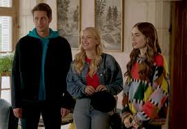 From morning coffee dates with emily to nights at an art gallery, there weren't too many times mindy dropped the ball in the fashion department. Camille Was The Real Style Star Of Emily In Paris Here S How To Get Her Look Fashion Shopping Entertainment