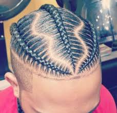 Today S Men S Hair Style Can Be Either Long And Textured Or Super Short And Tight And Still Be Considered Trendy Erkek Sac Kesimleri Sac Kesimleri Sac