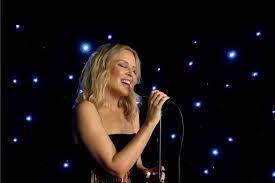 Kylie minogue — give it to me 02:49. Wie Queer Ist Kylie Minogue