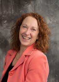 Lori Nadeau's Instagram, Twitter & Facebook