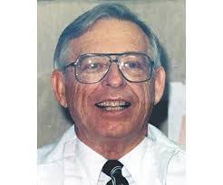 Danna Phillips's Instagram, Twitter & Facebook