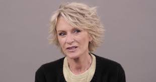 Sophie davant is a french journalist, television presenter and actress. Sophie Davant Her Distant Relationship With Her Father We Had Trouble Finding A Balance Excluded