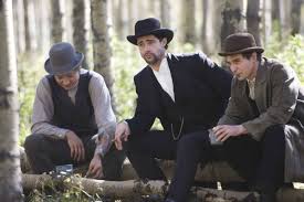 The Assassination Of Jesse James By The Coward Robert Ford Movie Poster The Assassination Of Jesse James By The Coward Robert Ford Movie Still 2007 L To R Jeremy Renner Brad In 2020 Assassination Of Jesse James Jesse James Brad Pitt