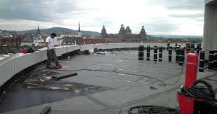 Flachdacher Und Dachbegrunung Otter Dachdecker Aschaffenburg Haibach Flachdach Dachdecker Dach