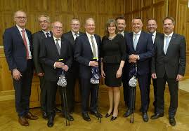 Im branchenbuch ortsdienst.de finden sie anschriften, kontaktdaten und öffnungszeiten von ihrer bank in buch am erlbach. Genogramm Genossenschaftliche Personalien Profil Magazin