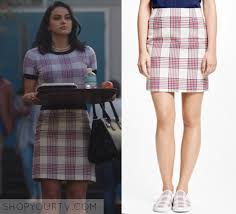 They consummated their relationship in the season 1 finale. Riverdale Season 1 Episode 1 Veronica S Plaid Pencil Skirt Shop Your Tv Riverdale Fashion Veronica Lodge Fashion Veronica Lodge Outfits