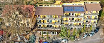 Dd wohnungen gmbh zoekt en selecteert interessante woningen en appartementen in duitsland, regelt alles met de aankoop, huurder en beheer van de woningen. Easy To Live Wohnungen Blaubeuren